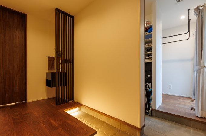 空間を柔らかく照らす照明計画