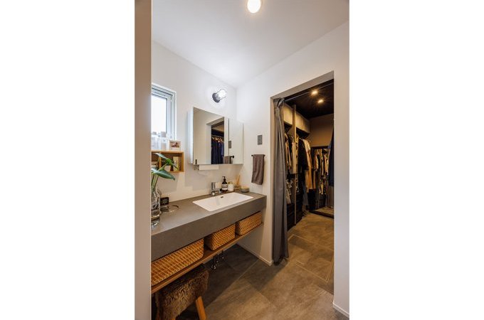 回遊動線を駆使した無駄のない間取り