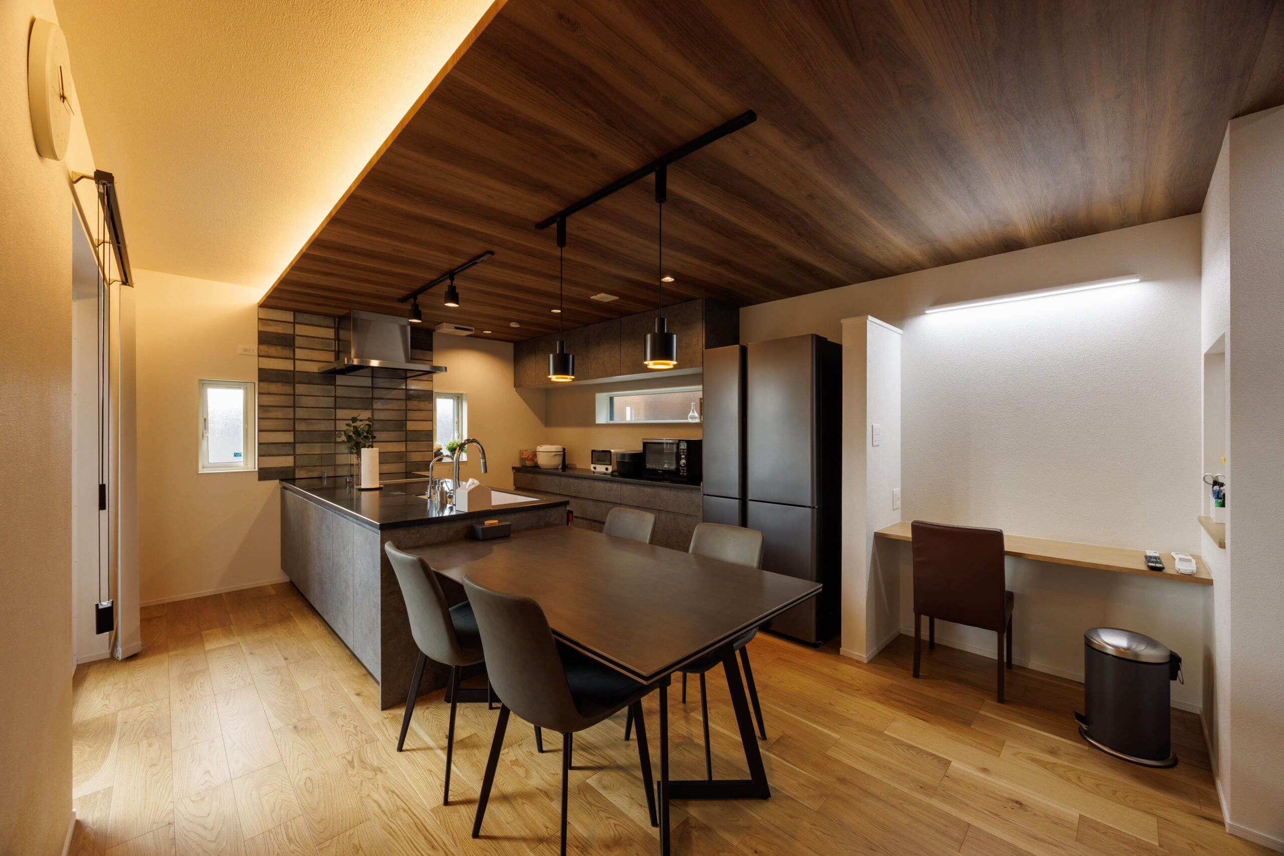 高気密高断熱×10帖の中庭と繋がるLDKの機能性×デザイン性を両立したお家