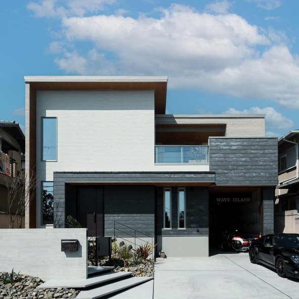 西宮の夜景を一望できるリビングバルコニーが映えるお家