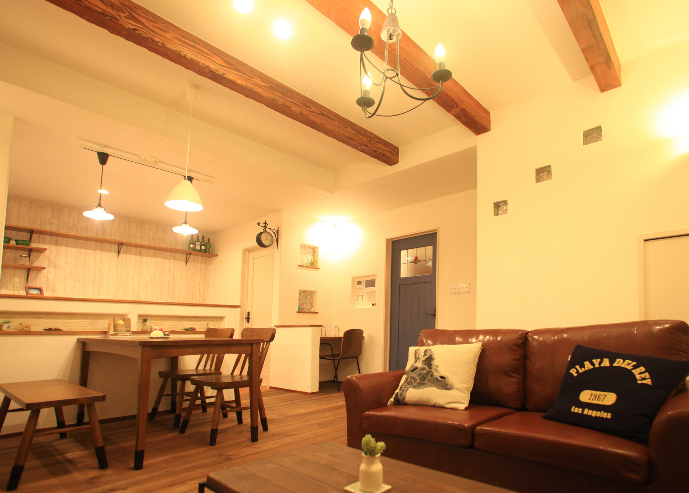 ショールーム➁　化粧梁