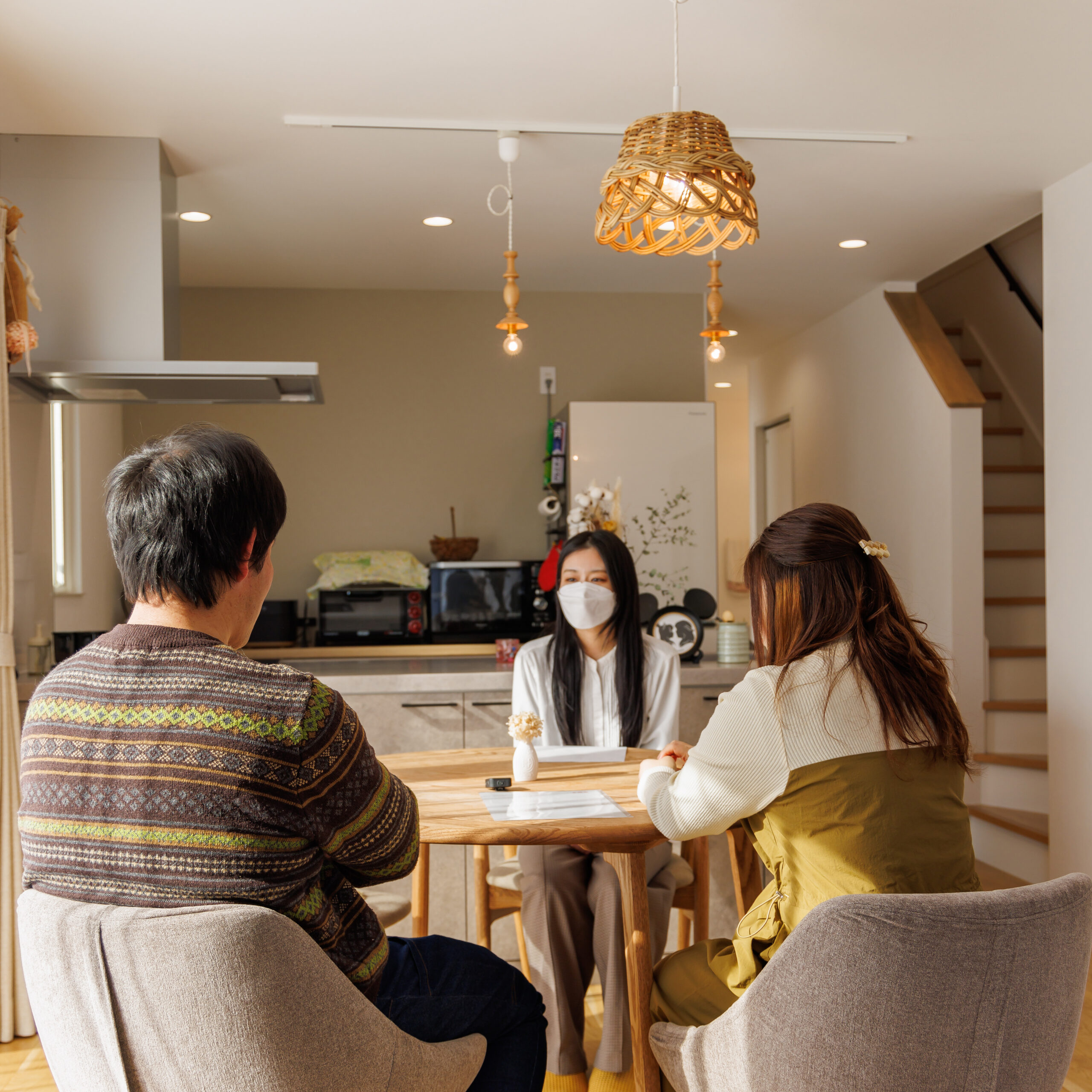 小さいことでも相談すると提案してくださるし、これからお家づくりを考えている人は遠慮せず相談して自分の理想の家を建ててください。（兵庫県伊丹市）